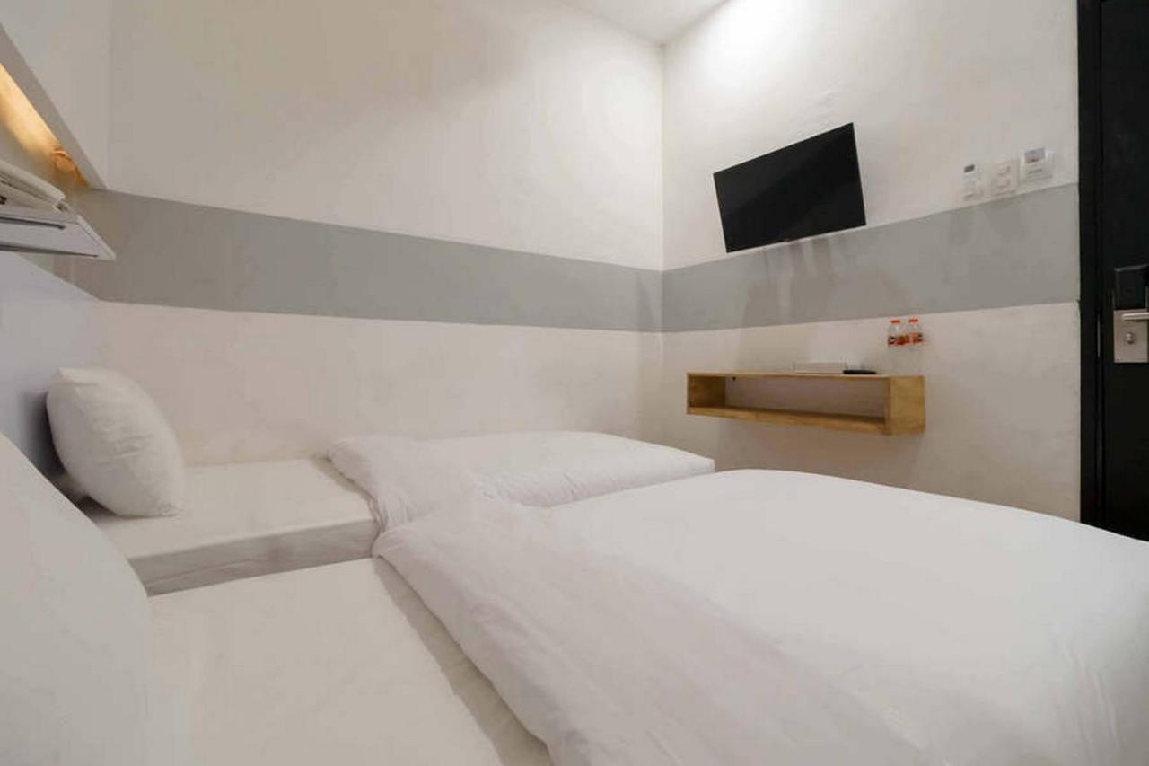 Jotel Guest House Mitra Reddoorz Pulauberayan Eksteriør bilde