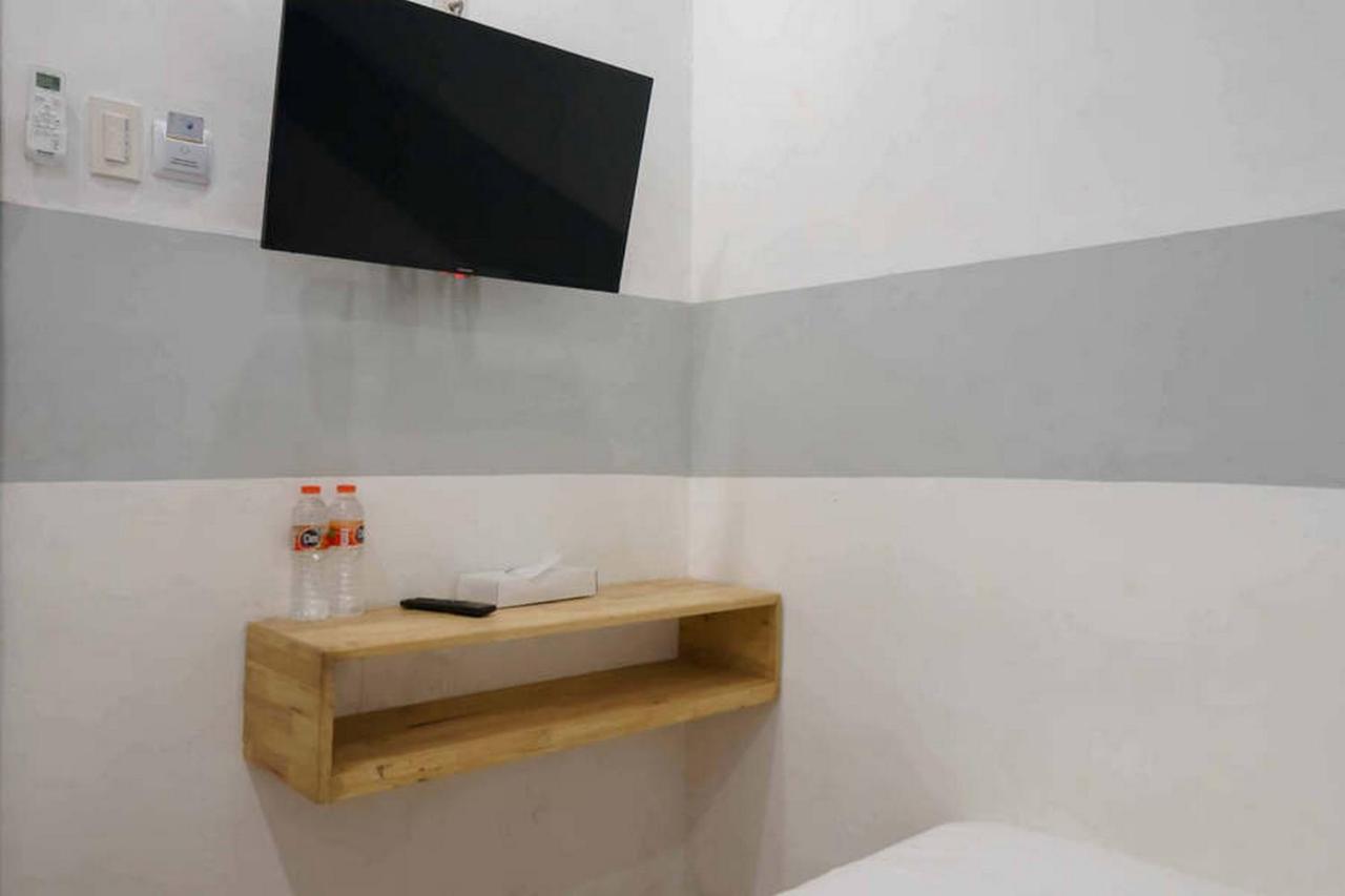 Jotel Guest House Mitra Reddoorz Pulauberayan Eksteriør bilde