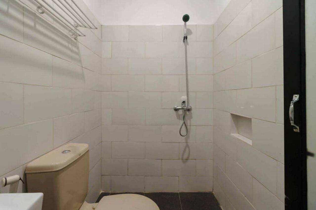 Jotel Guest House Mitra Reddoorz Pulauberayan Eksteriør bilde