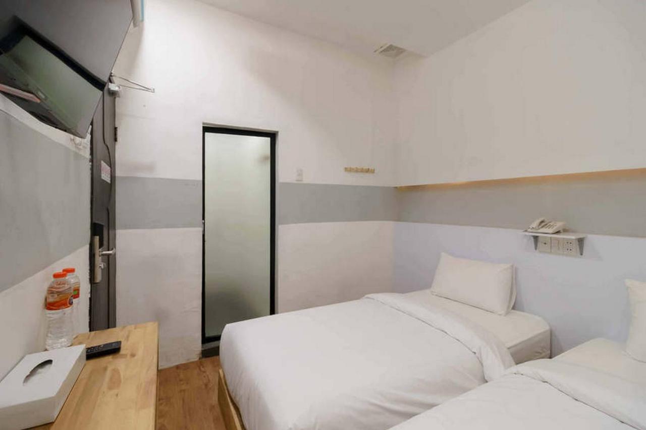 Jotel Guest House Mitra Reddoorz Pulauberayan Eksteriør bilde